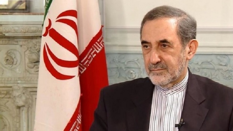 Iranpress: مشاور بین‌الملل رهبری: سفارت‌های ایران و عربستان باید فعال شوند