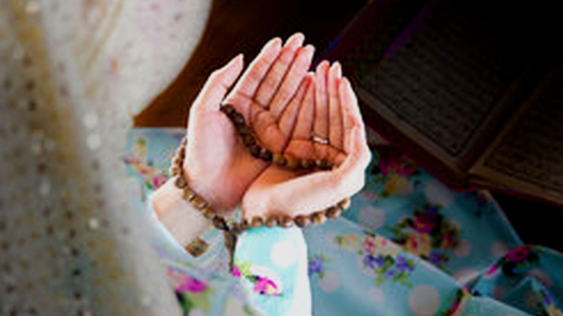 Iranpress: روش خواندن نماز آیات