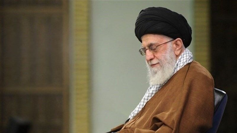 Iranpress: موافقت رهبر معظم انقلاب اسلامی با عفو و تخفیف مجازات تعدادی از محکومان