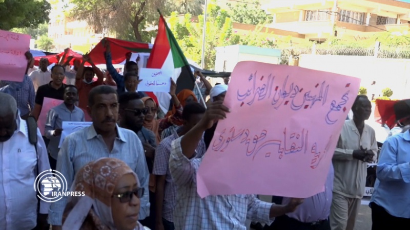 Iranpress:  تظاهرات اتحادیه‌های کارگری در خارطوم