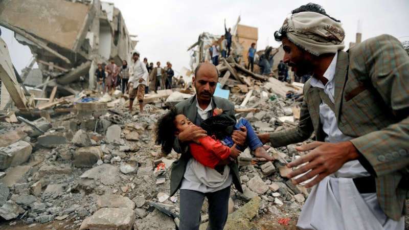 Iranpress: بیش از ۱۸ هزار یمنی در تجاوز ائتلاف سعودی کشته شدند