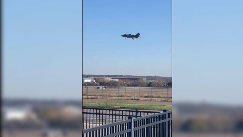 Iranpress: ویدئوی سقوط عجیب F-35 نیروی دریایی آمریکا