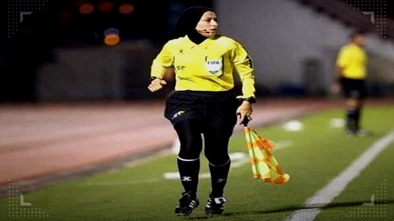 Iranpress: زن فلسطینی برای نخستین بار به تیم داوری فیفا دعوت شد