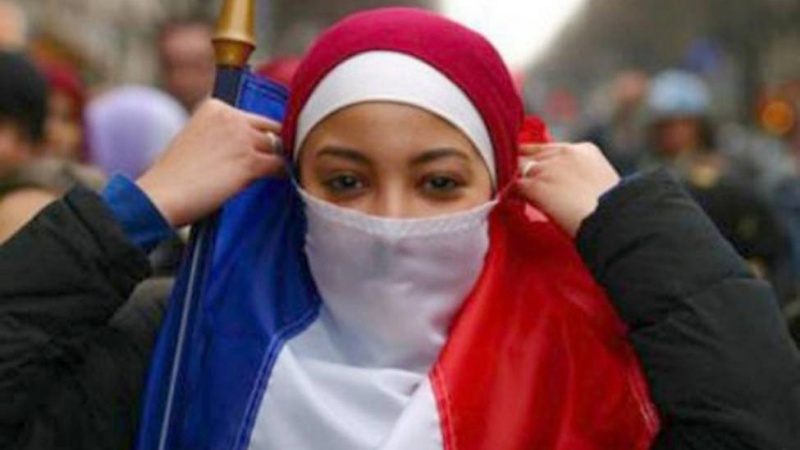 Iranpress: فرانسه و چالشی به نام «حقوق بشر»