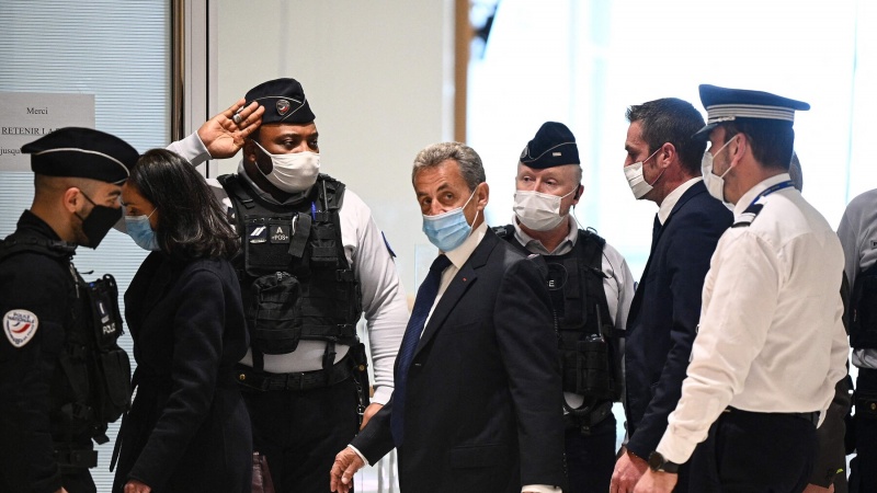 Iranpress: سه سال حبس تعلیقی برای رییس جمهور اسبق فرانسه