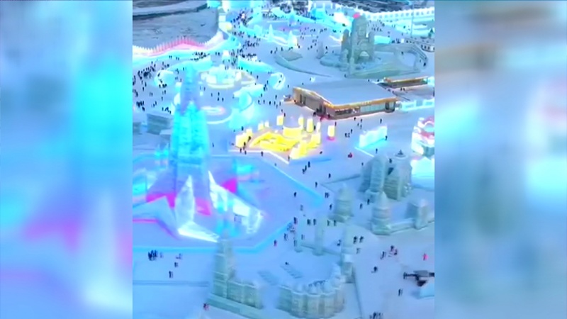 Iranpress: تماشایی؛ دنیای یخ و برف در هیلونگجیانگ چین 