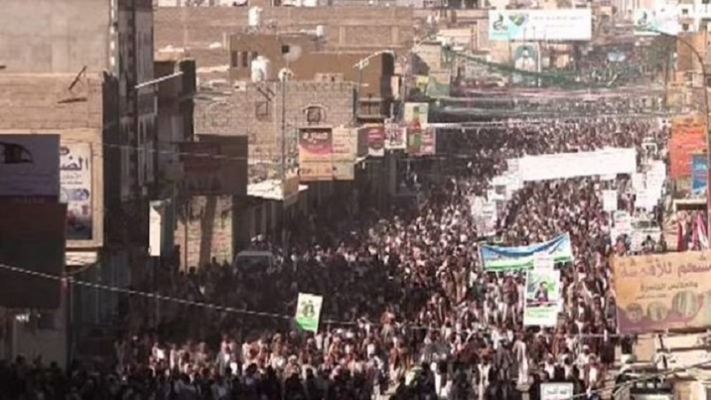 Iranpress: تظاهرات گسترده در صعده یمن به مناسبت روز شهید
