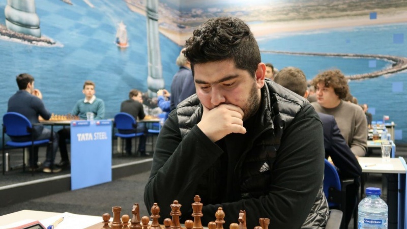 Iranpress: پیروزی شطرنج باز ایرانی مقابل شطرنج باز آمریکایی