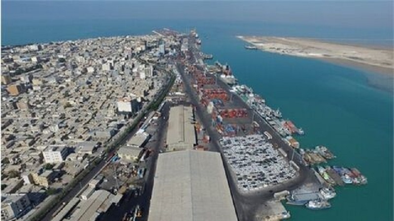 ایران پرس: خط کشتیرانی کانتینری بین بنادر بوشهر ایران و جبل علی امارات راه‌اندازی شد 