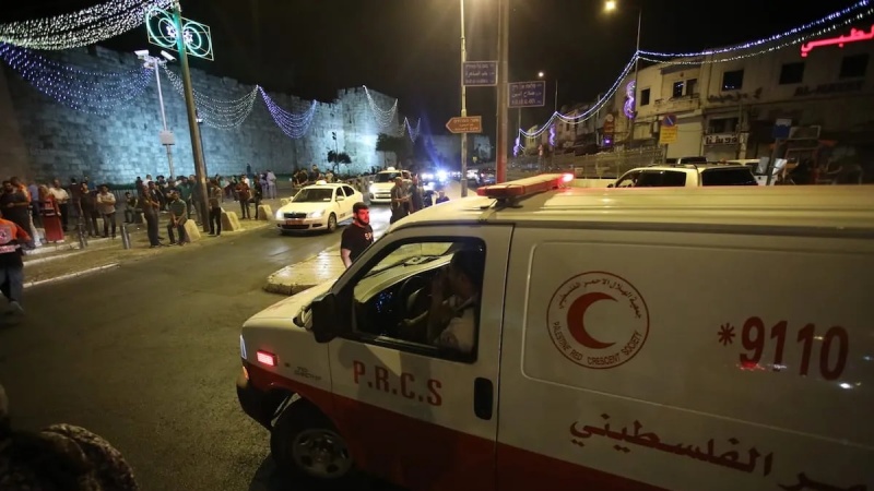 Iranpress: جلوگیری از حرکت خودروی امدادی فلسطینیان در نابلس