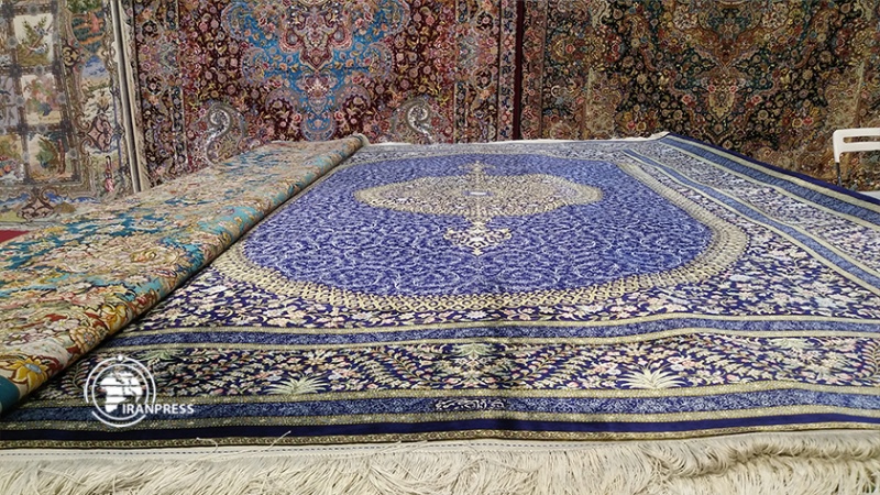 Iranpress: زیبایی‌های فرش دستبافت ایرانی در قاب ایران‌پرس 