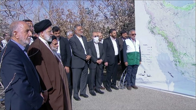 Iranpress: وزیر جهاد کشاورزی اعلام کرد: آغاز پویش کاشت یک میلیارد درخت در سراسر کشور