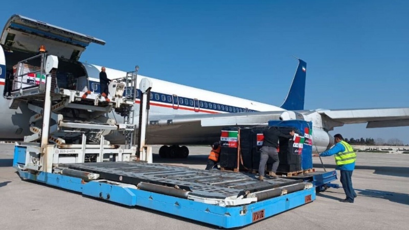 Iranpress: ارسال پانزدهمین هواپیمای کمک های ایران به زلزله زدگان سوریه