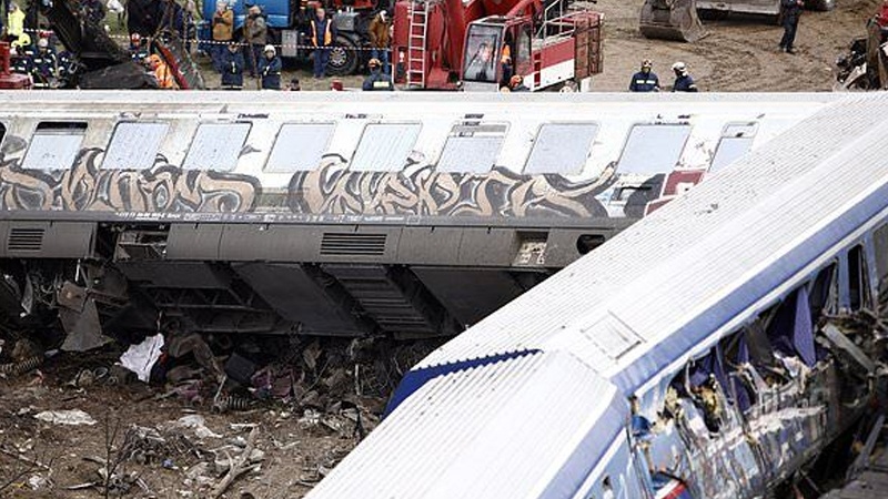 Iranpress: خروج قطار از ریل در سوئیس با ۱۲ زخمی 