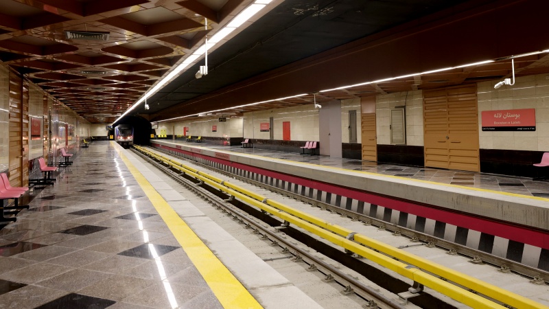 Iranpress: افتتاح 5 ایستگاه و 11 کیلومتر خط مترو در پایتخت با حضور رئیس جمهوری