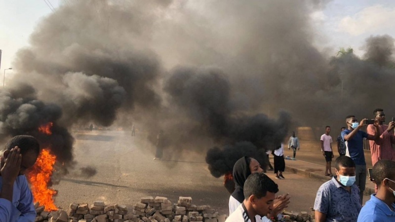 Iranpress: سودان در بحران امنیتی، تداوم درگیری در خیابان‌های خارطوم