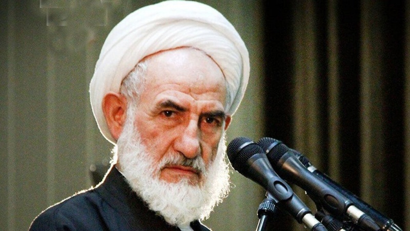 Iranpress: دستور وزیر کشور و دادستان کل کشور برای بررسی حادثه شهادت آیت الله سلیمانی