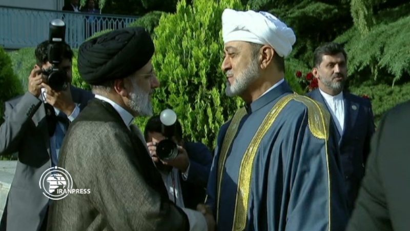 Iranpress: بیانیه پایانی ایران و عمان/ رشد مستمر روابط دو جانبه در دستور کار