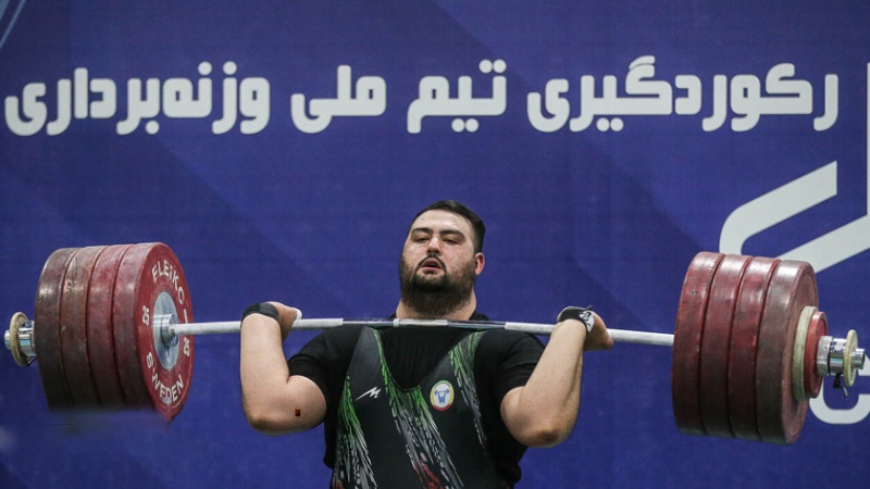 Iranpress:  حضور پنج وزنه بردار ایران در جدول گزینشی المپیک پاریس