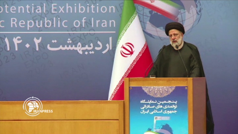 Iranpress: رئیسی: دولت سطح روابط تجاری و اقتصادی را با دیگر کشورها ارتقا خواهد داد