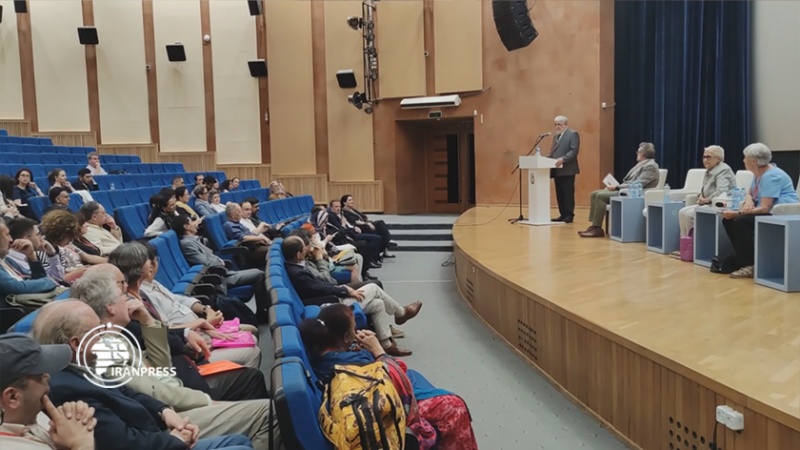Iranpress: همایش فارسی‌زبانان در ارمنستان با حضور چهل کشور