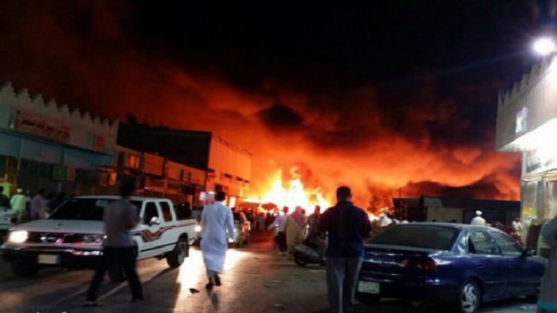 Iranpress: آتش سوزی در هتلی در مکه/ هشت پاکستانی جان باختند