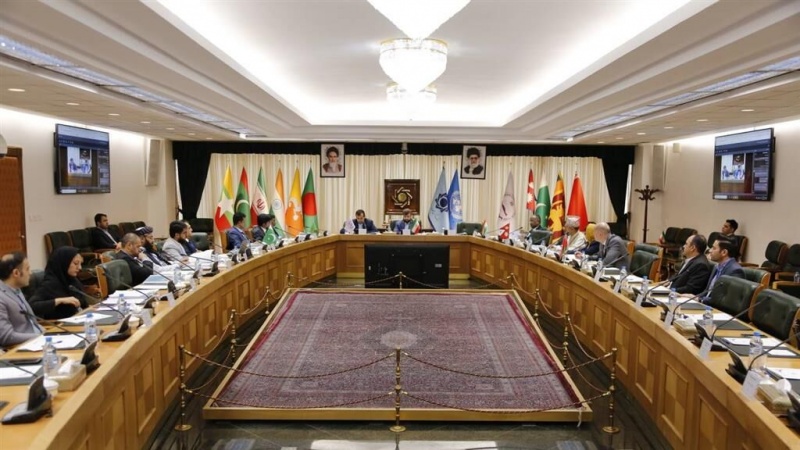 Iranpress:  آغاز جلسات کارشناسی اعضای اتحادیه پایاپای آسیایی در بانک مرکزی ایران
