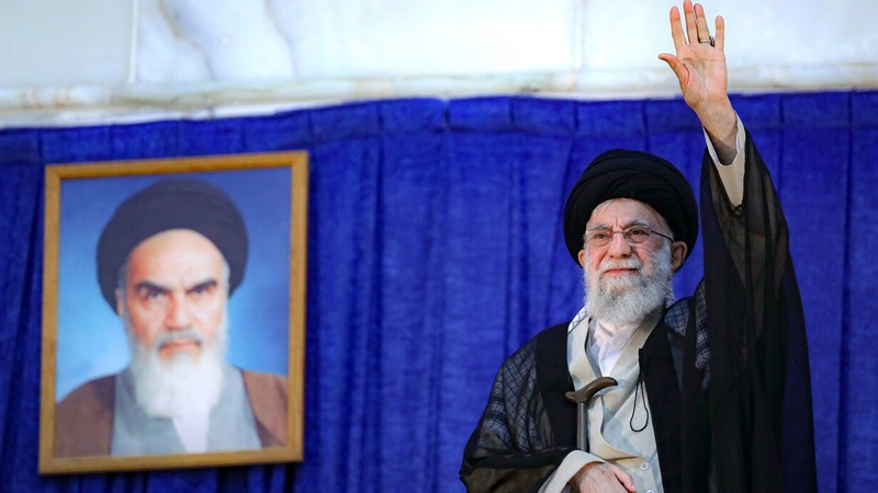 Iranpress: سخنرانی رهبر انقلاب در مراسم سی‌ و چهارمین سالگرد رحلت امام خمینی(ره)