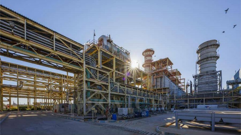Iranpress: ورود واحد گازوئیل یورو 5 پالایشگاه نفت ستاره خلیج فارس به مدار تولید