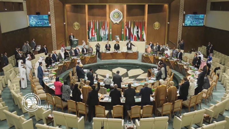 Iranpress: ببینید: احترام نمایندگان مجلس اردن به شهید مصری 