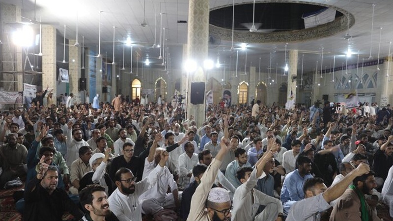Iranpress: گردهمایی بزرگ پیروان امام خمینی (ره) در اسلام‌ آباد