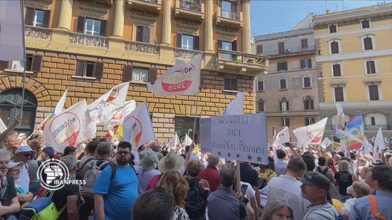 Iranpress:  تظاهرات ایتالیایی‌ها؛ به جنگ‌اوکراین پایان دهید  