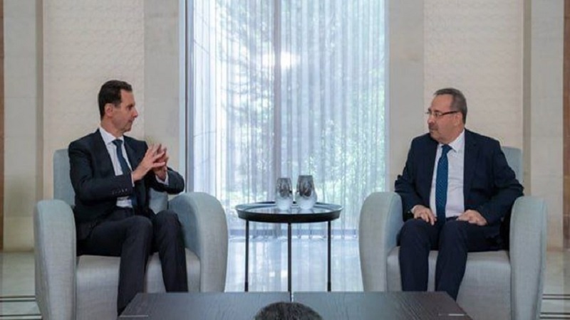Iranpress: دیدار بشار اسد با سفیرسوریه در اتحادیه عرب