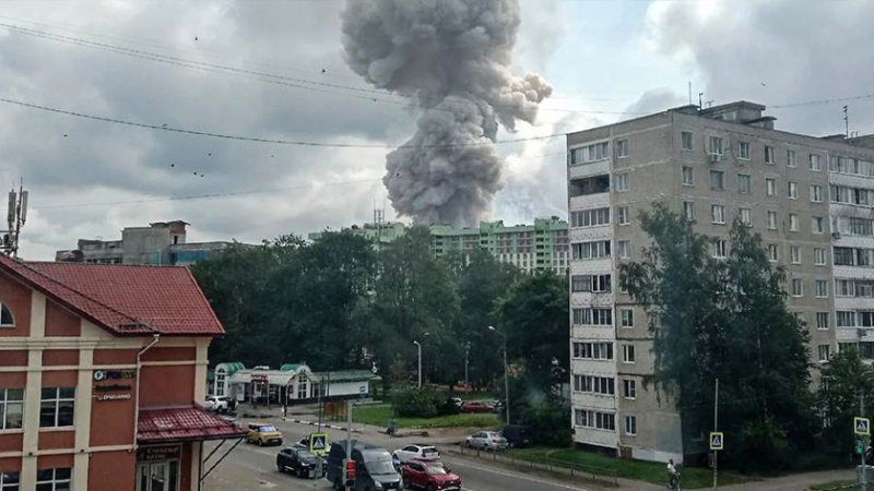 Iranpress: ببینید: انفجار در کارخانه ارتش روسیه در نزدیکی مسکو