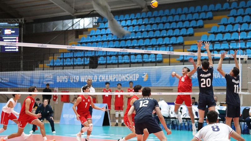 Iranpress: رقابت‌های والیبال قهرمانی جهان؛ صعود نوجوانان ایران به یک چهارم نهایی