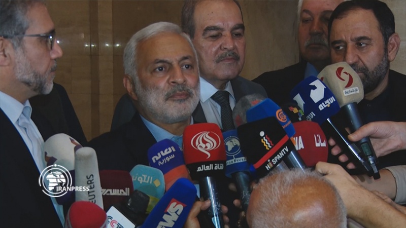 Iranpress: جلال زاده: ایران از سوریه در جنگ تحمیلی اقتصادی حمایت خواهد کرد